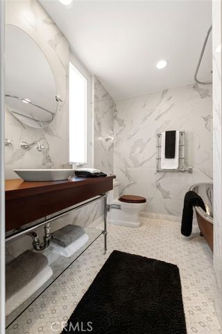 103 Ravenna Drive 23, Long Beach, CA 90803