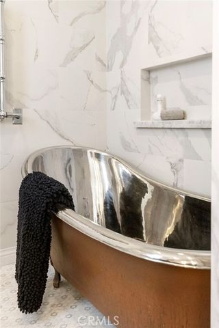 103 Ravenna Drive 23, Long Beach, CA 90803