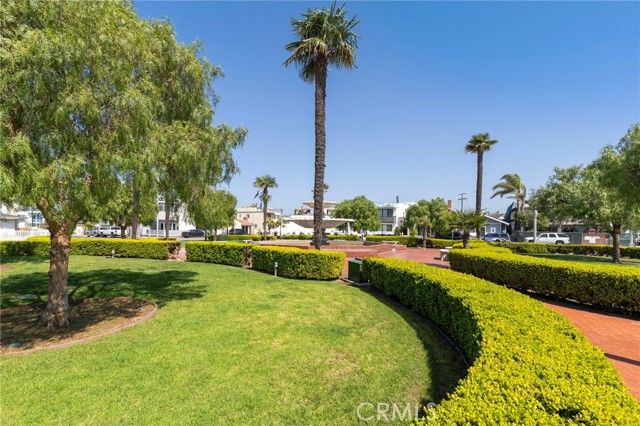 103 Ravenna Drive 23, Long Beach, CA 90803