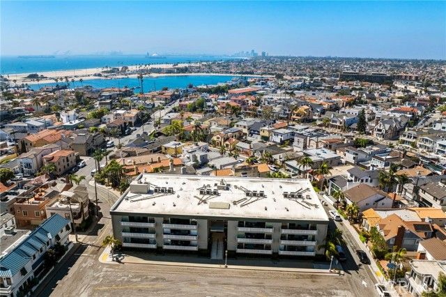 103 Ravenna Drive 23, Long Beach, CA 90803