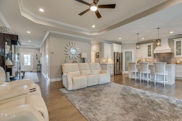 148 Mountain View Circle, Piney Flats, TN 37686