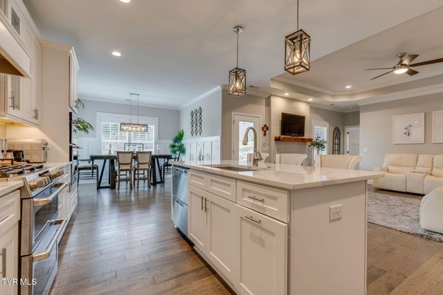 148 Mountain View Circle, Piney Flats, TN 37686