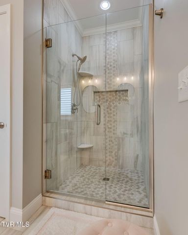 148 Mountain View Circle, Piney Flats, TN 37686