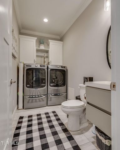 148 Mountain View Circle, Piney Flats, TN 37686