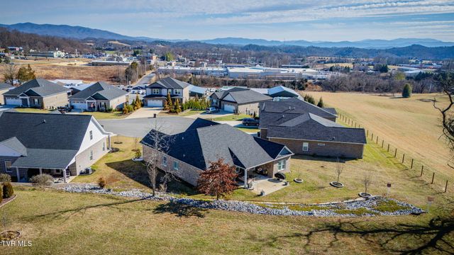148 Mountain View Circle, Piney Flats, TN 37686