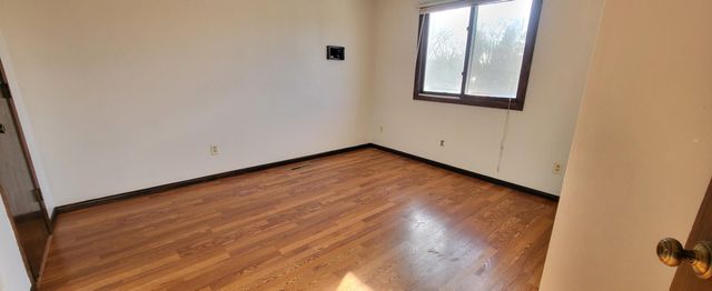 8200 Georgia Court N, Brooklyn Park, MN 55445