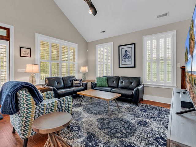 3867 Spanner Way, Murrells Inlet, SC 29576