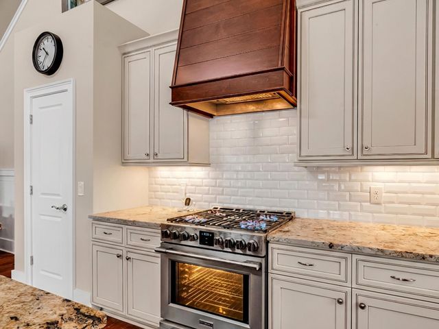 3867 Spanner Way, Murrells Inlet, SC 29576