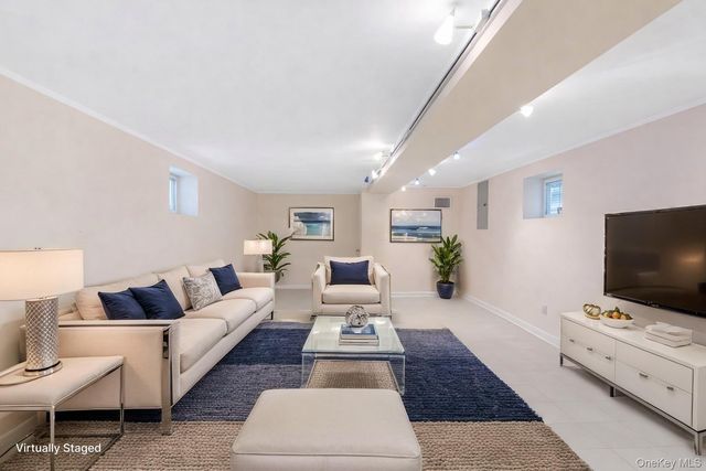 1651 W 11th Street, Brooklyn, NY 11223