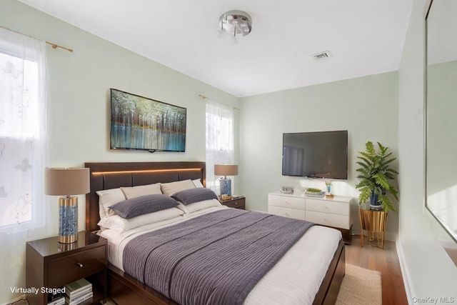 1651 W 11th Street, Brooklyn, NY 11223