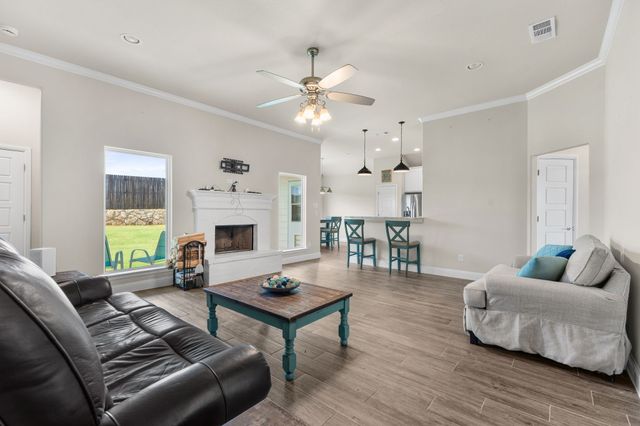 219 Bayless Avenue, Godley, TX 76044