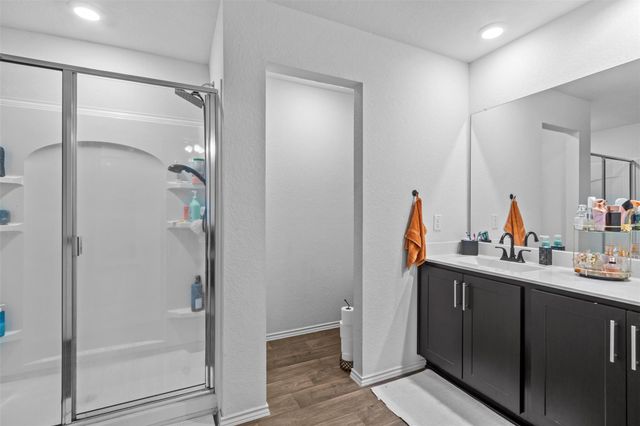 339 Euclid LN, Uhland, TX 78640