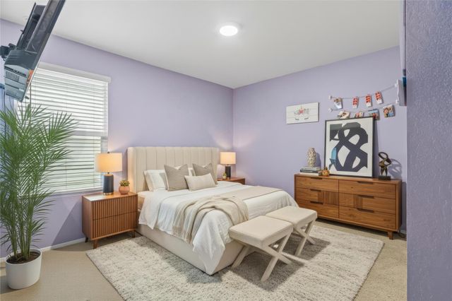 339 Euclid LN, Uhland, TX 78640