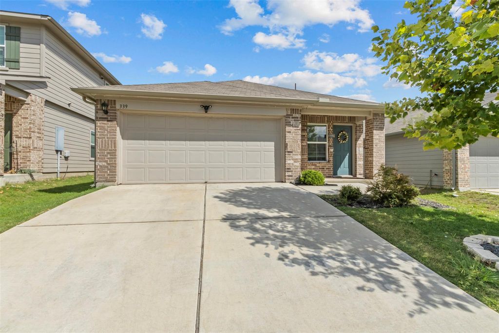 339 Euclid LN, Uhland, TX 78640