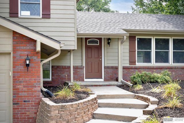 1865 S 131st Avenue, Omaha, NE 68144