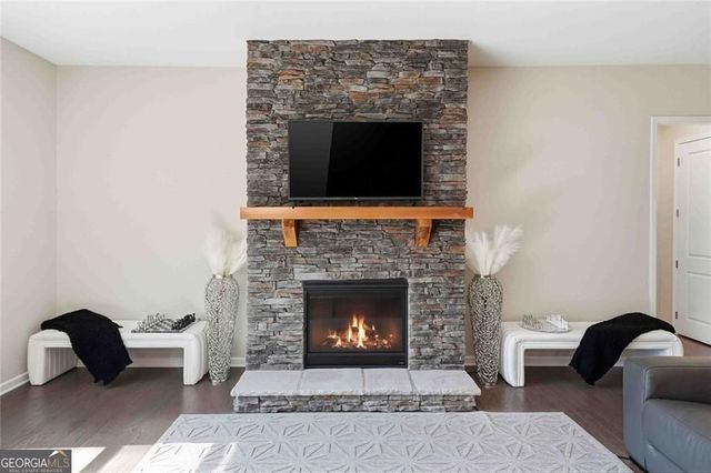 3855 Tamberly Way, Kennesaw, GA 30152