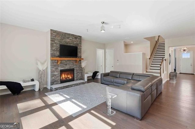 3855 Tamberly Way, Kennesaw, GA 30152