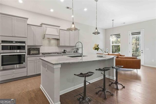 3855 Tamberly Way, Kennesaw, GA 30152