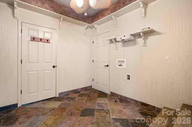 3110 Ninth Tee Drive, Newton, NC 28658