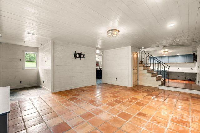 3110 Ninth Tee Drive, Newton, NC 28658