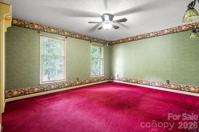 3110 Ninth Tee Drive, Newton, NC 28658