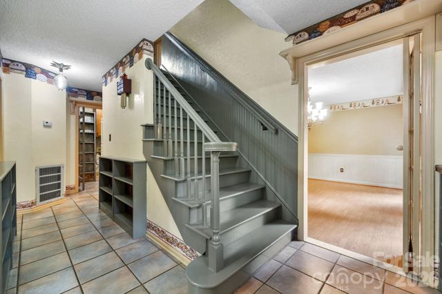 3110 Ninth Tee Drive, Newton, NC 28658