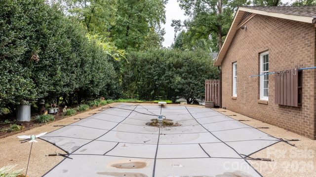 3110 Ninth Tee Drive, Newton, NC 28658