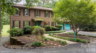 3110 Ninth Tee Drive, Newton, NC 28658
