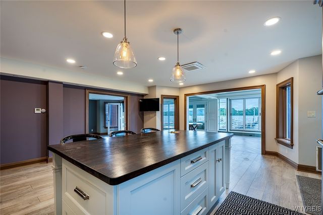 2039 East River Road, Grand Island, NY 14072