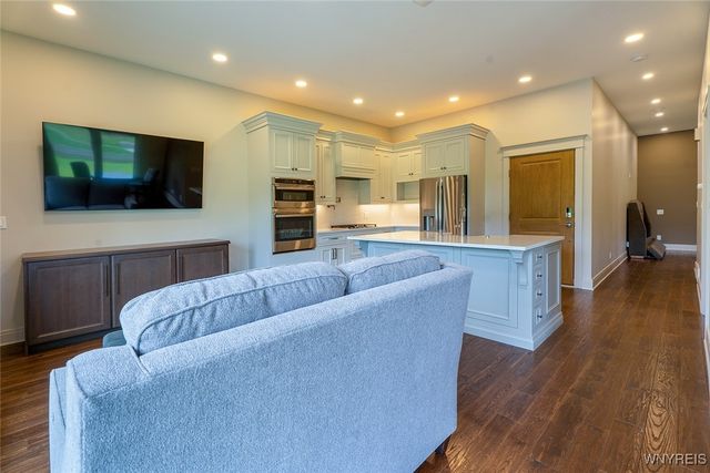 2039 East River Road, Grand Island, NY 14072