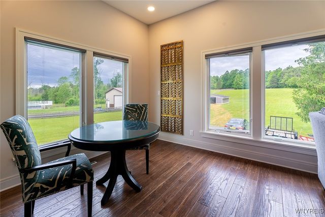 2039 East River Road, Grand Island, NY 14072