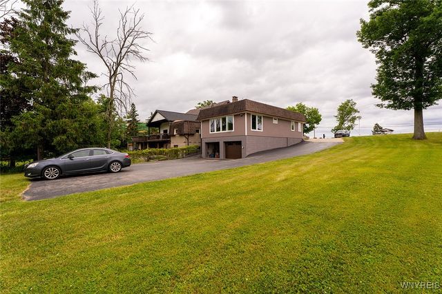 2039 East River Road, Grand Island, NY 14072