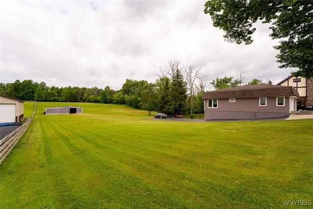 2039 East River Road, Grand Island, NY 14072