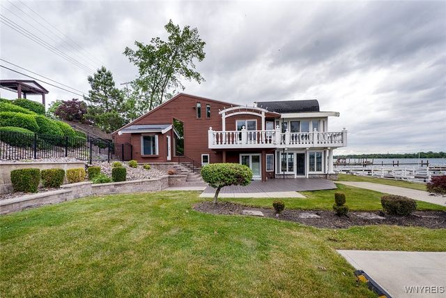 2039 East River Road, Grand Island, NY 14072