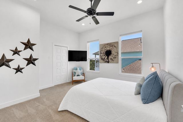 2922 Seargent Street, Seabrook, TX 77586