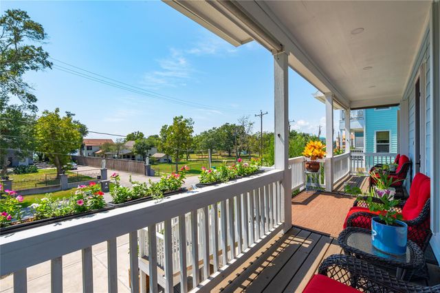2922 Seargent Street, Seabrook, TX 77586
