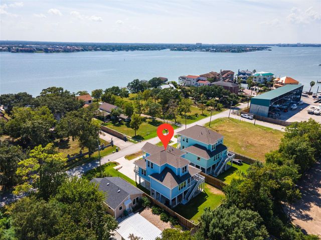 2922 Seargent Street, Seabrook, TX 77586