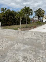 5012 Flamingo DR, St James City, FL 33956