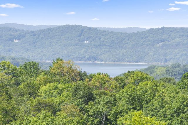 6 Oleary Drive, Kimberling City, MO 65686