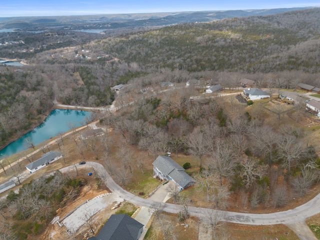 6 Oleary Drive, Kimberling City, MO 65686