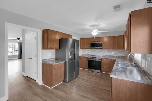 740 Applegate Ln, Columbia, SC 29209