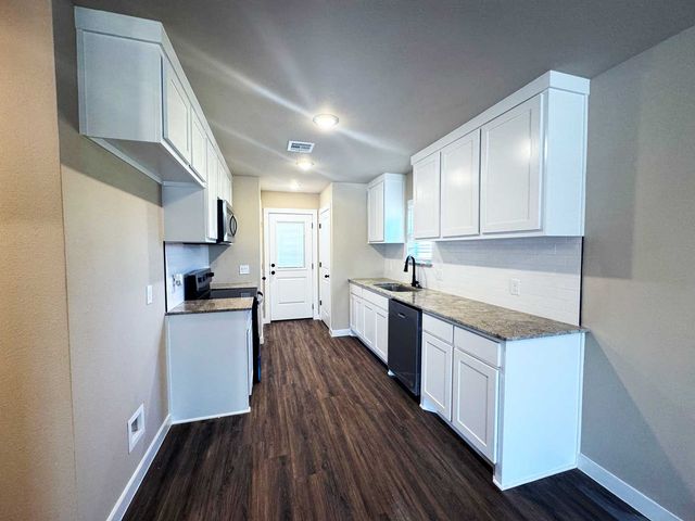 2385 Miller Street, Denison, TX 75020