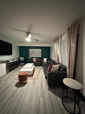 7716 77th Way, West Palm Beach, FL 33407