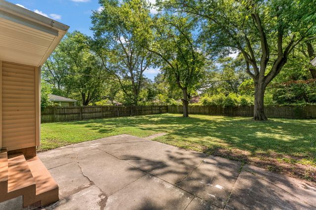 919 W 61st Avenue, Merrillville, IN 46410