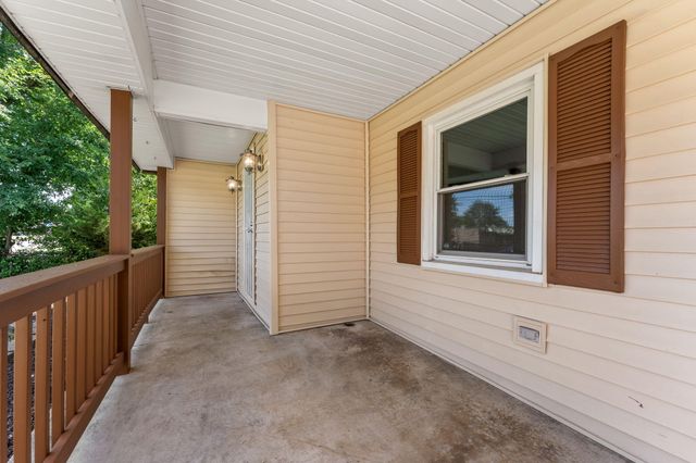 919 W 61st Avenue, Merrillville, IN 46410