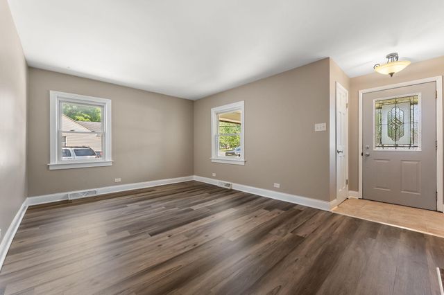 919 W 61st Avenue, Merrillville, IN 46410