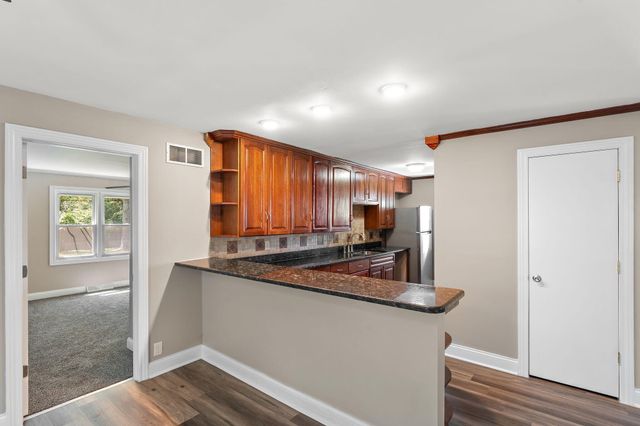 919 W 61st Avenue, Merrillville, IN 46410