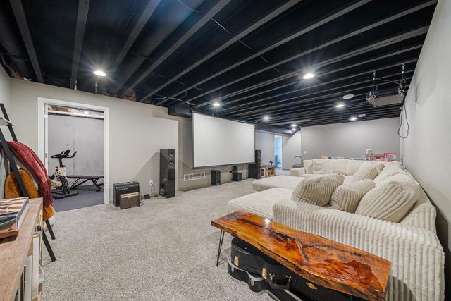 531 S SILVER FOX DRIVE, Kewaskum, WI 53040