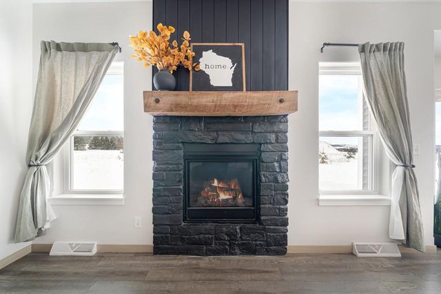 531 S SILVER FOX DRIVE, Kewaskum, WI 53040