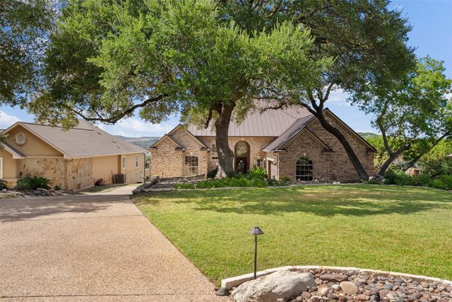 316 Lakefront DR, Point Venture, TX 78645